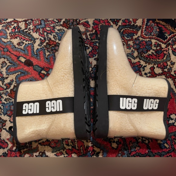 Ugg Womens classic clear boot - Picture 3 of 5